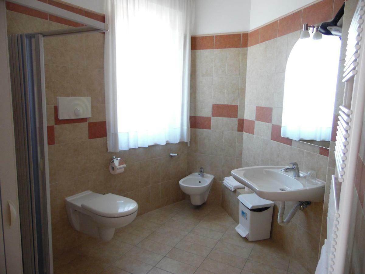 Limosano Hotel Coste Del Lago מראה חיצוני תמונה