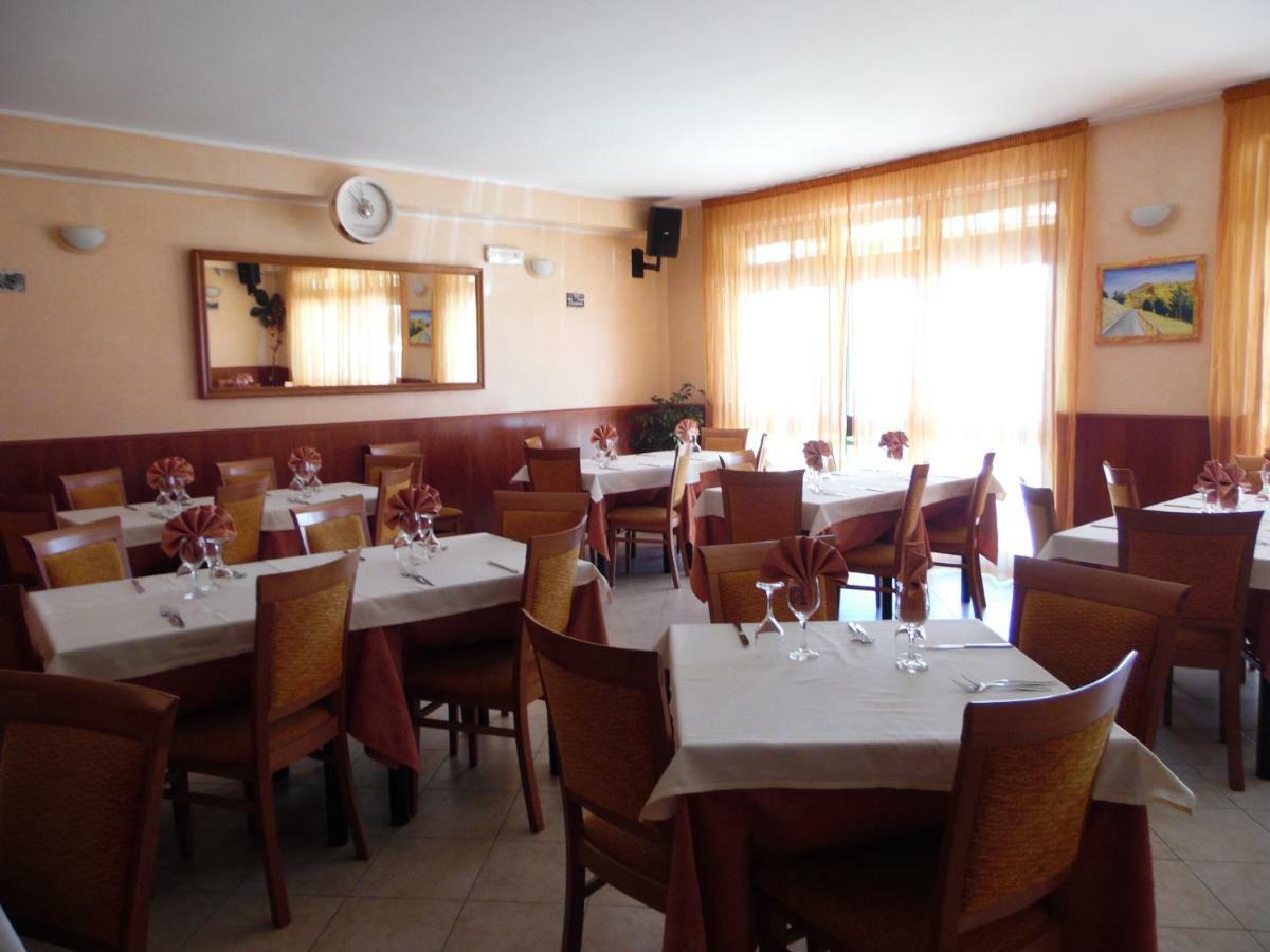 Limosano Hotel Coste Del Lago מראה חיצוני תמונה